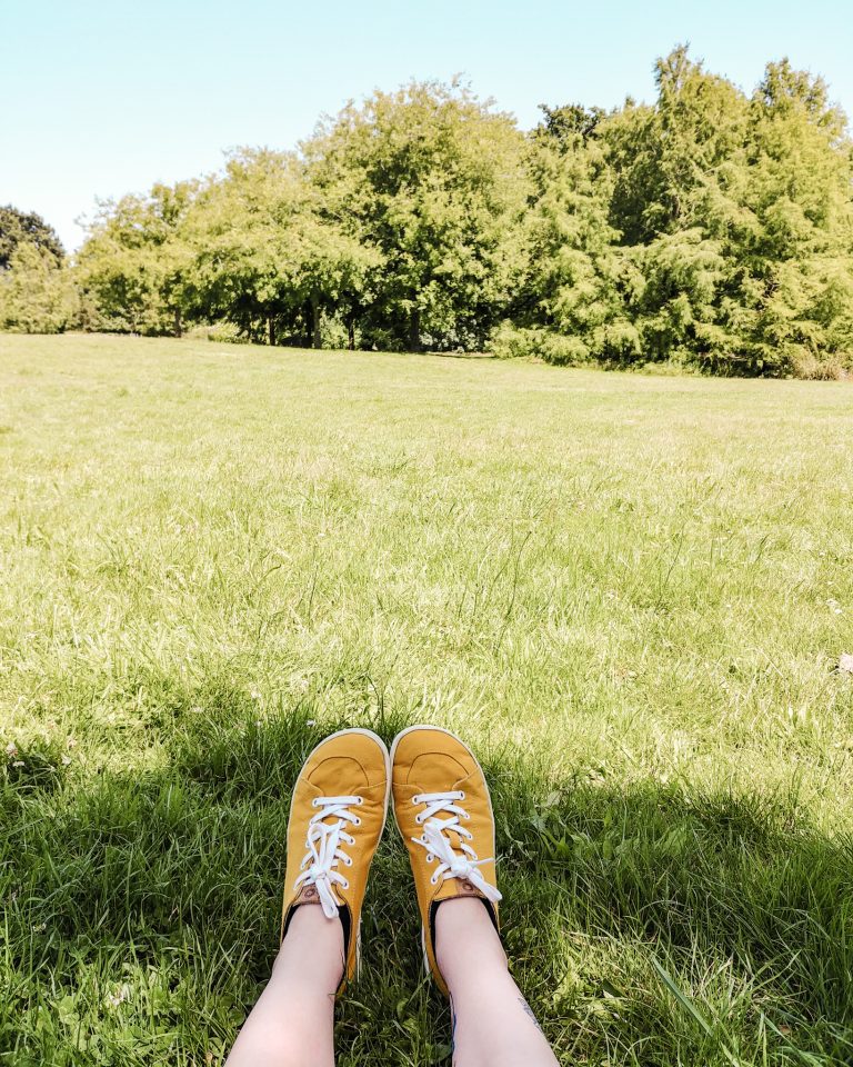 marcher avec des chaussures barefoot