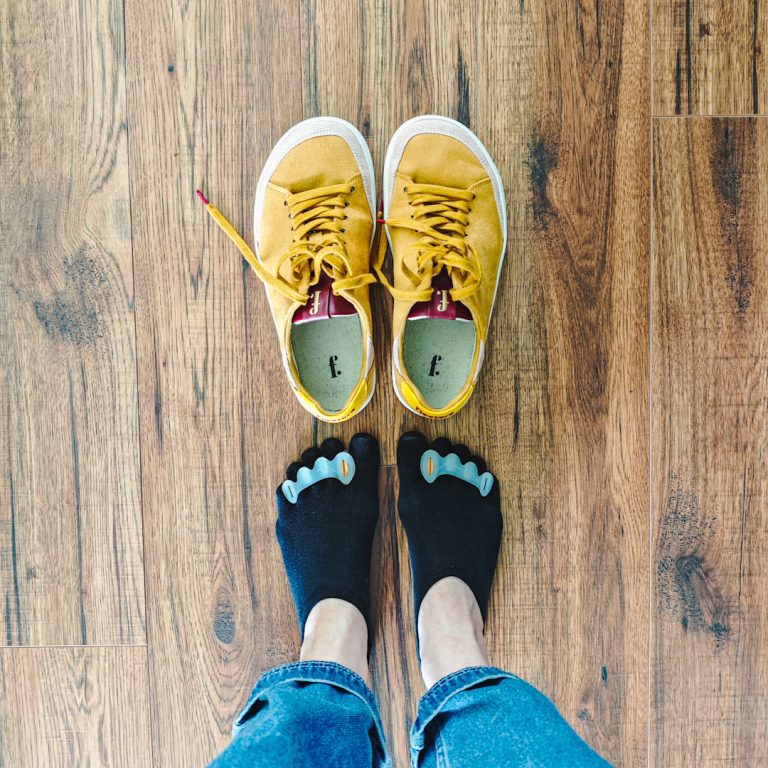 mini chaussettes à orteils